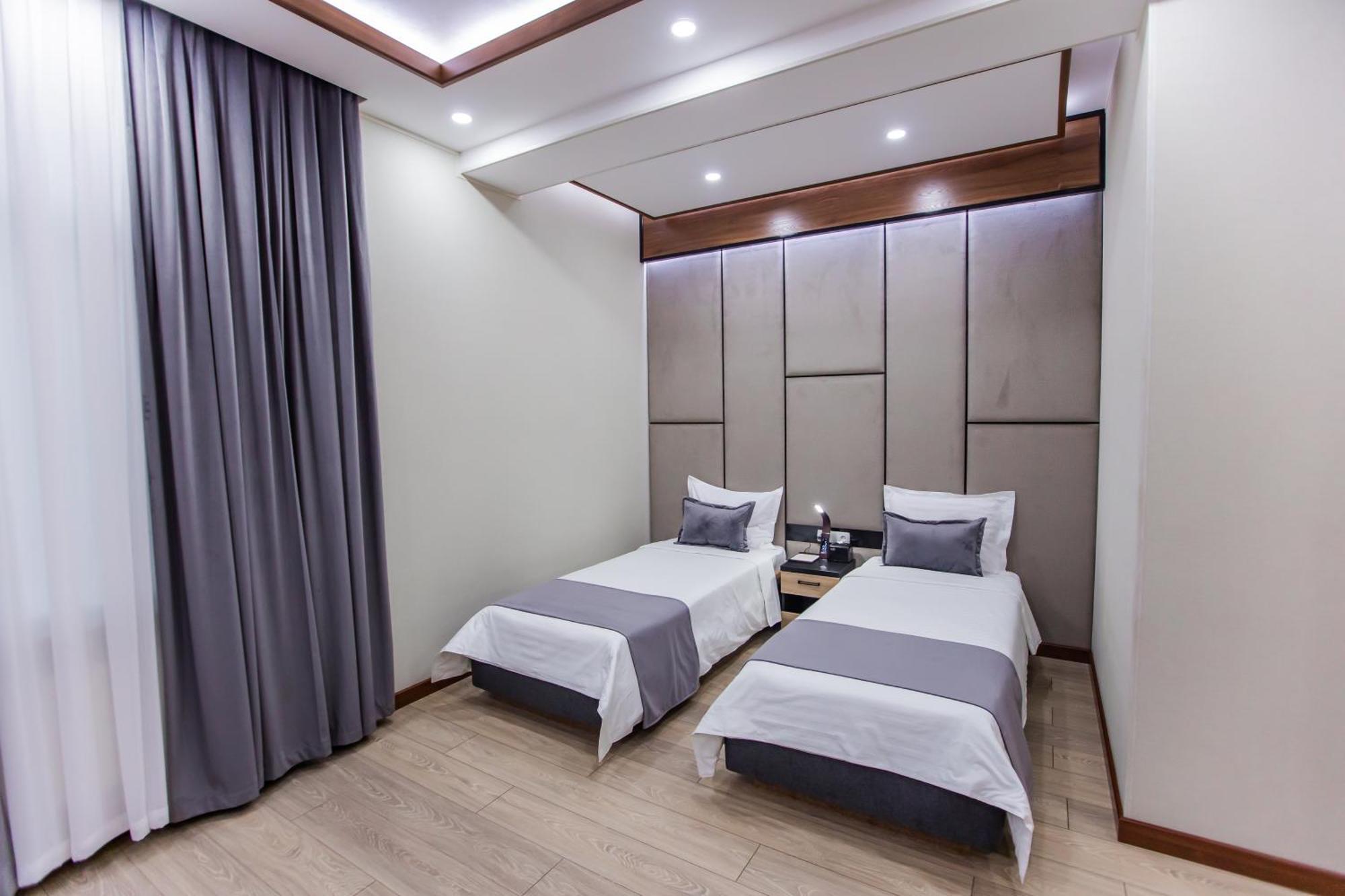 Art Deluxe Hotel ทาชเคนต์ ห้อง รูปภาพ